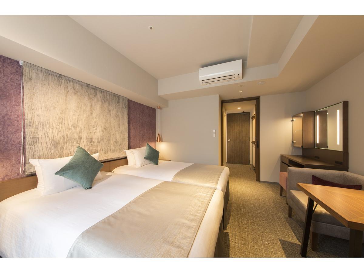Superior Twin Room 2 Single Beds